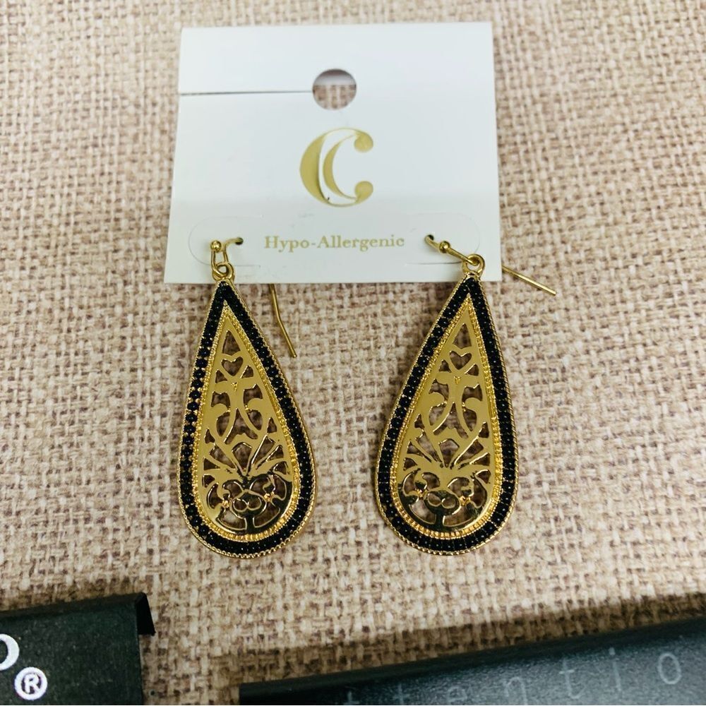 Earring Bundle‎ - Picture 4 of 6